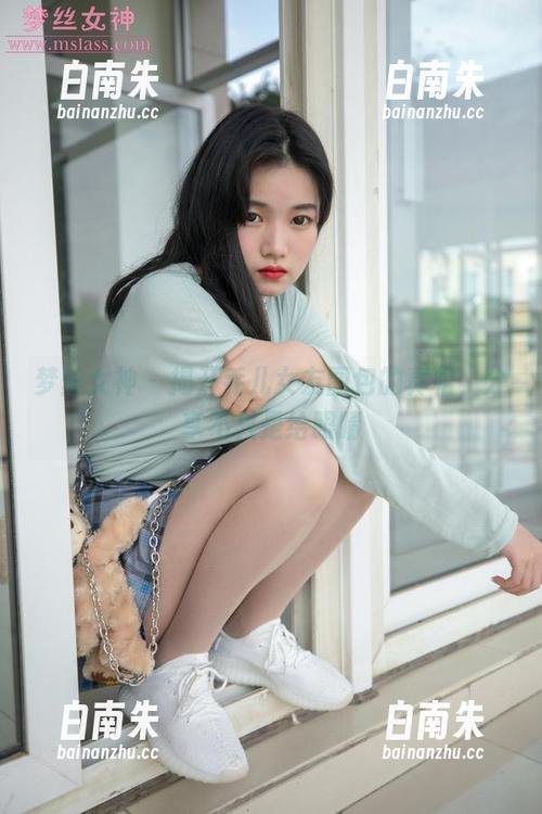 梦丝女神 - 揭开乔儿女友图包的真相，分享不只是给眼睛-白南朱