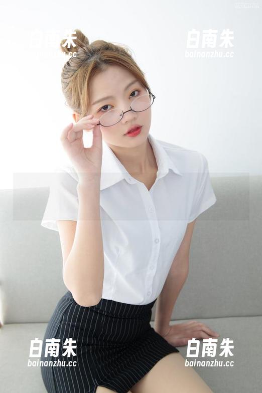 裙子也有脾气：森萝财团无圣光写真出新招-白南朱