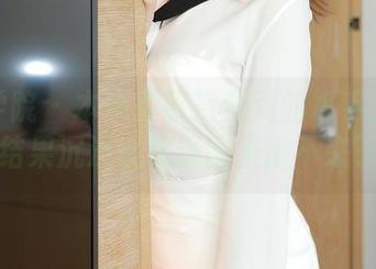 模范学院 - 本来想欣赏梦梵的水手服美图，结果沉浸在这氛围里出不来了。