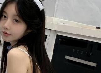 微密圈 - 免费图集：看火龙果羊在死库水里的奇怪姿势，哈哈