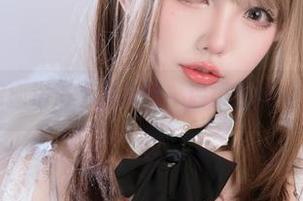 借着狐洛洛子的套图，温柔也是种罪。