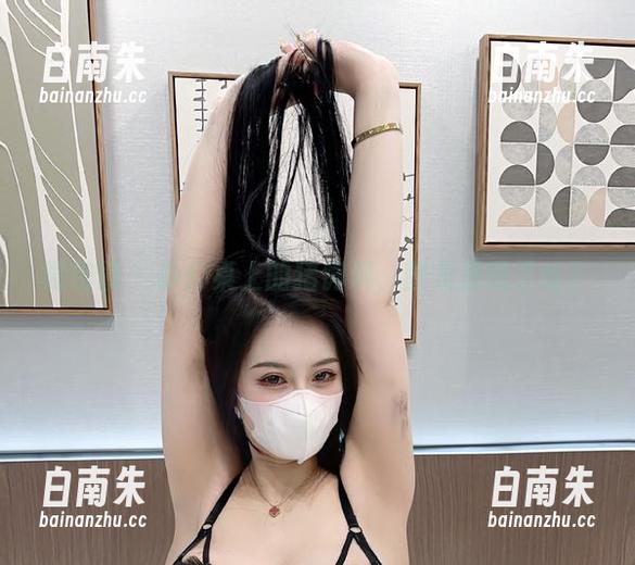 微密圈 - 办公桌上的猪饲料，图集里藏了啥？-白南朱
