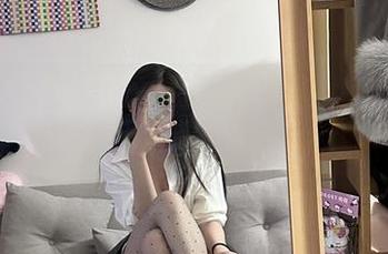 微密圈 - 红裙轻盈舞动，玫桃泡芙的新写真集，这画面真叫人多看几眼...