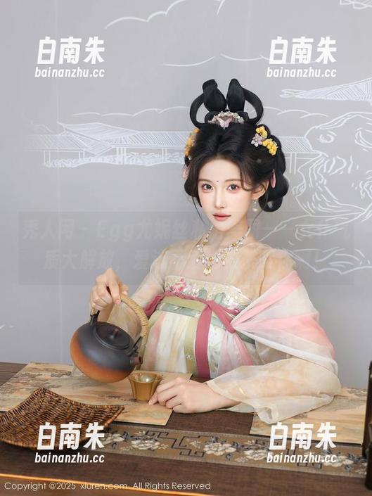 秀人网 - Egg尤妮丝私房美图——女仆气质大解放，爱这不爱也很挑战你啊！-白南朱