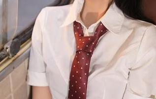 秀人网 - 下载柴婉艺Averie的写真，打着“女友”的名号，心里却藏着小暗恋。
