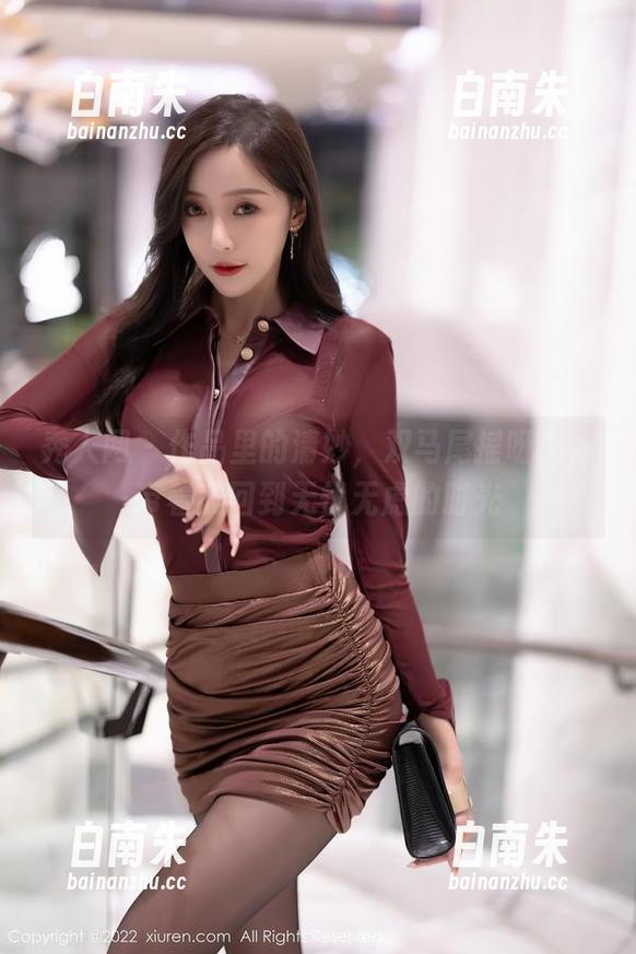 秀人网 - 作品里的清妙，双马尾摇呀摇，带着我回到无忧无虑的时光-白南朱