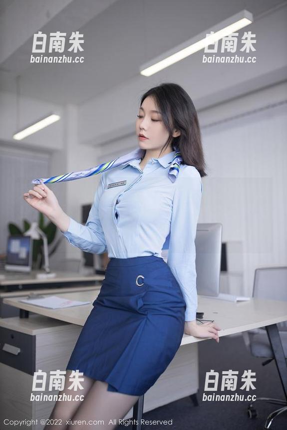 秀人网 - 萌琪琪Irene在比基尼里的自我挑战：原图和套图大公开，能不能赢得大家的心呢？-白南朱