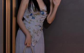秀人网 - 一听“陆萱萱cecillia的瑜伽”就想捂脸，更新后我想归根结底是我的柔韧性太差…