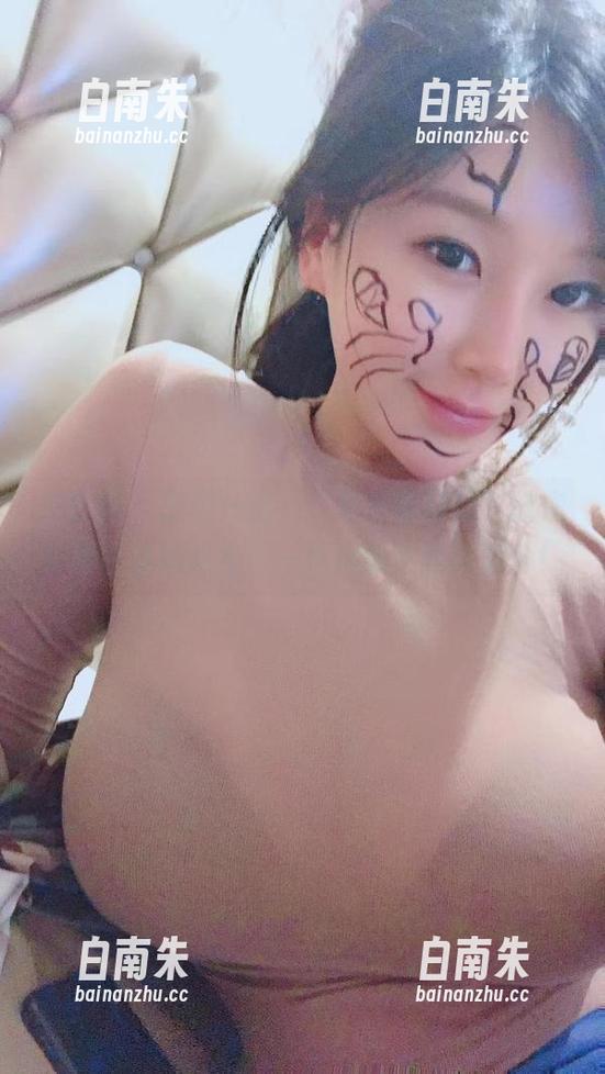 微密圈 - 原图一出，“紫色哒豚豚”教你如何优雅地隐身——这透明感我给满分！-白南朱