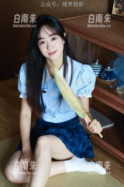 绮梦摄影-以凡 绮梦摄影 - 小心哦!以凡的图集,珍藏版没有后期,关键是水印不见了,期待即兴发挥!