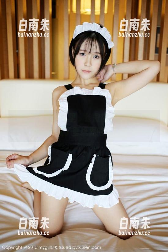 美媛馆 - 游泳池里，徐微微mia和她的泳衣写真成了壁纸界的新晋明星-白南朱