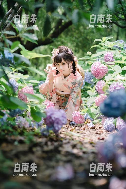 花柒Hana的私房图包怎能没这一份火焰猫燐？让每个角落都仿若着火一样。-白南朱