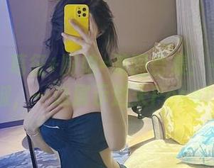 微密圈 - 葛征+厨娘=美图合集：一边剁辣椒，一边展示逆天Pose！