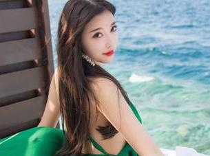 语画界 - 真想买条旗袍，但Cris_卓娅祺的作品一到网盘就让我考虑了再三…
