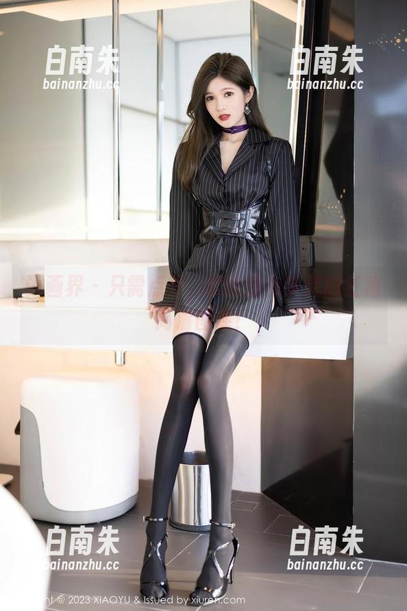 语画界 - 只需点开，就能拥有梦梵的红裙高清图库！-白南朱