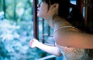 轰趴猫 - 大家这次在线看艾小青的水手服，资源丰富得我目不暇接，真想抢先占位！