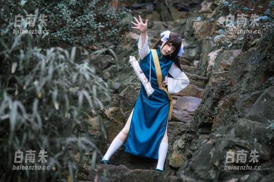谁说偶像不能被破解？铁打萌萌_moi的女孩写真，这原图太过充满叛逆！-白南朱