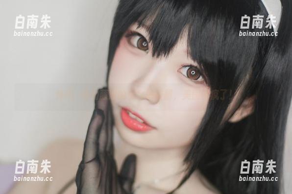 香川澪与加藤惠的兔女郎碰撞，美图要疯了！