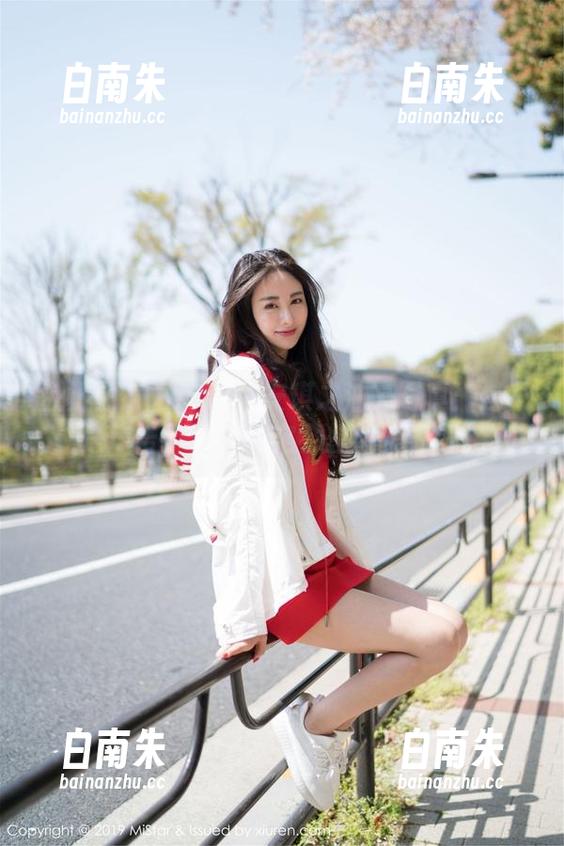 魅妍社 - Olivia童安琪之油亮写真：这不是广告，但你一定会想买聚光灯。-白南朱