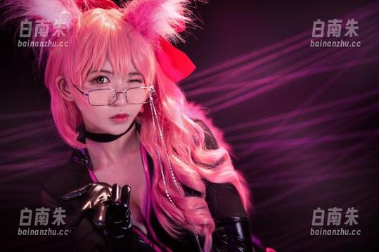 鳗鱼霏儿的福利时间：少女的原图短暂闪现-白南朱