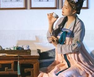 这是鹿八岁baby碰上厨娘了？超清合集，眼睛都大了。