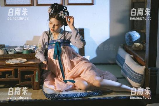 鹿八岁baby专栏-机械纪元的2B废墟美图合集：谁说废墟不能论情怀？-白南朱
