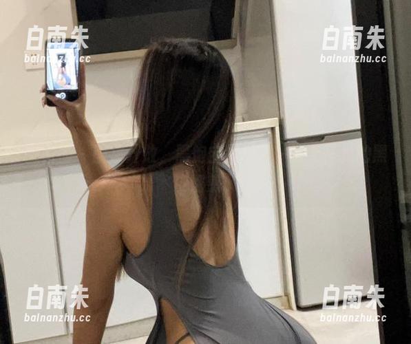 微密圈 - 图集开放，黑饱宝来给你一波无圣光的黑皮诱惑。-白南朱